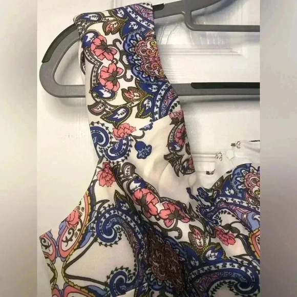 Multicolored Embellished Knee-Length Dress - Picture 14 of 16